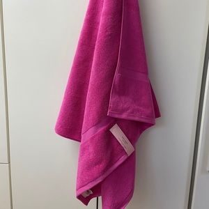 Kate spade towels and face cloths